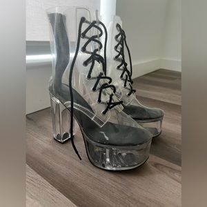 SOLD OUT Shibuya Crossing
Clear Boots